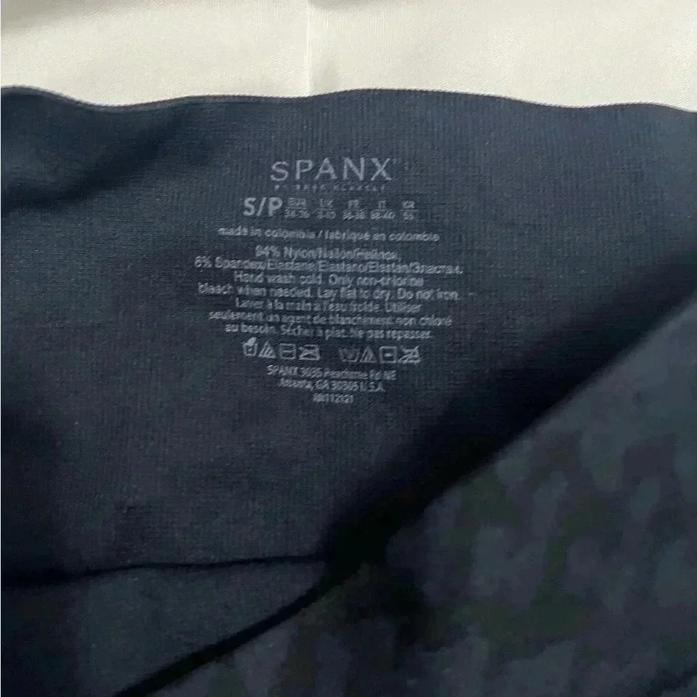 Spanx Blue Printed Leggings Size Small - Picture 6 of 9